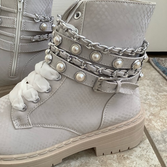 Womens Sugar Ivory boots size 7.5 - Picture 4 of 6